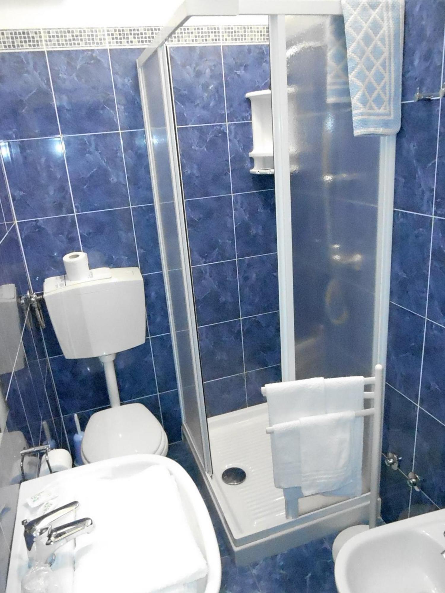 Hotel Paradiso Сенигаллия Номер фото